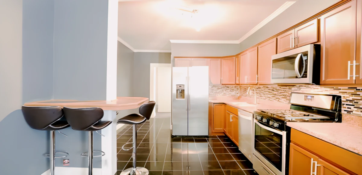 4 Bed 2 Bath Apartment 1