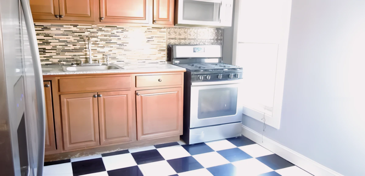 5 Bed 1.5 Bath Apartment 1