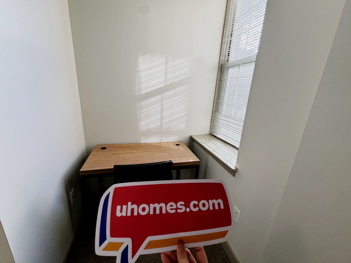 2 Rooms view 4