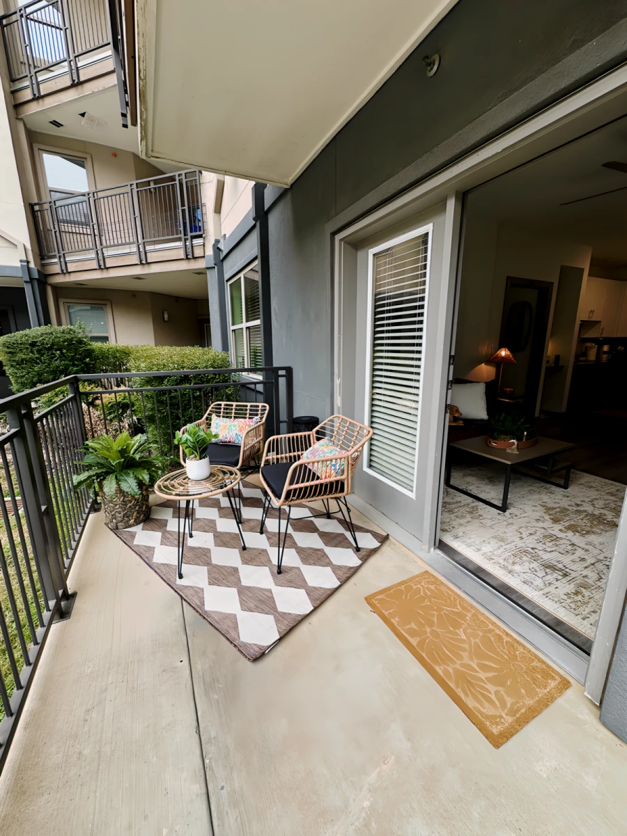848 Mitchell Apartment