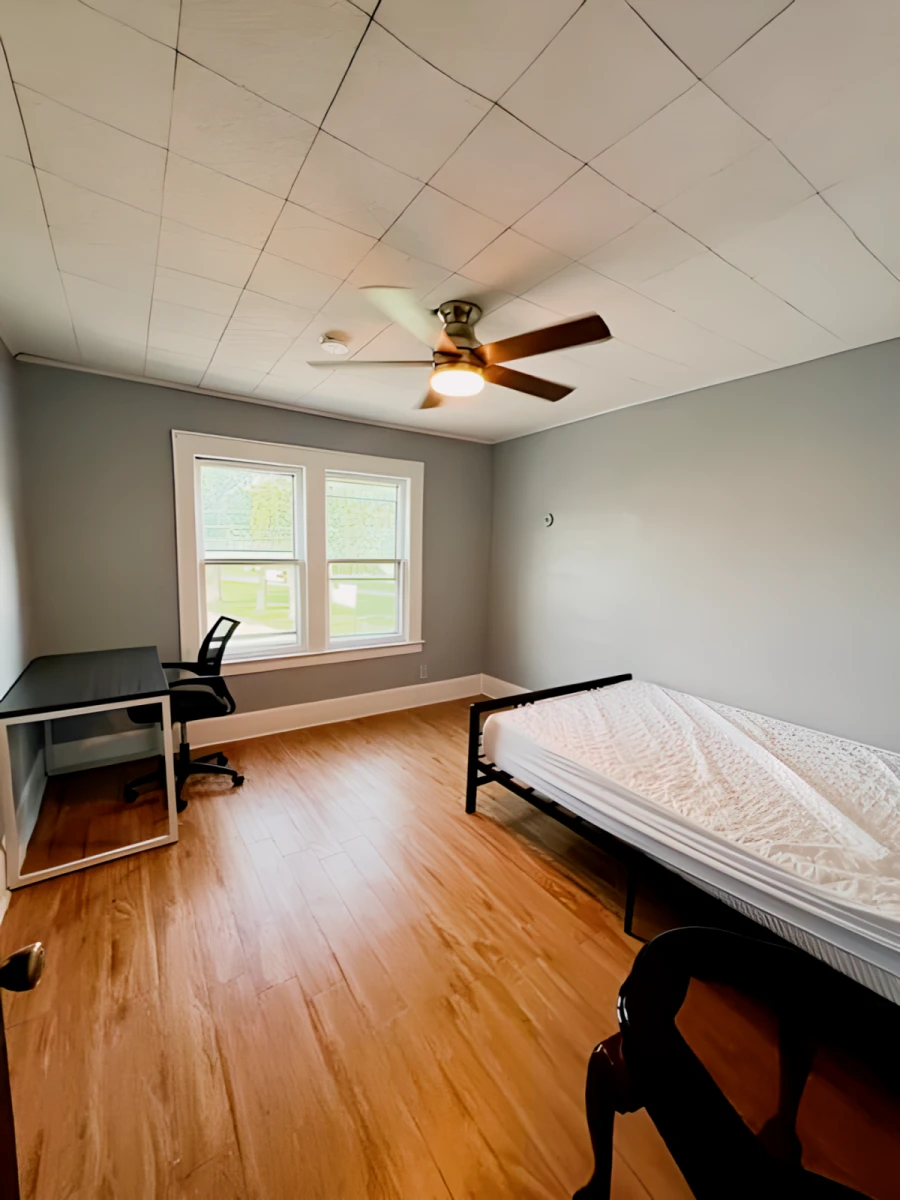 5 Bedroom