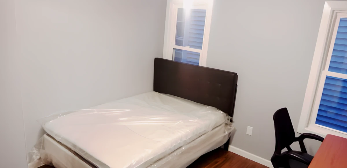 5 Bed 2 Bath Apartment 1