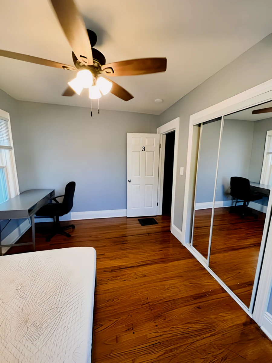 5 Bed 2 Bath