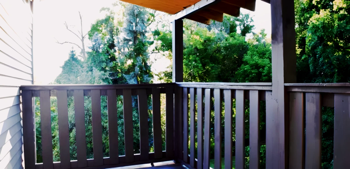 Outdoor Features
