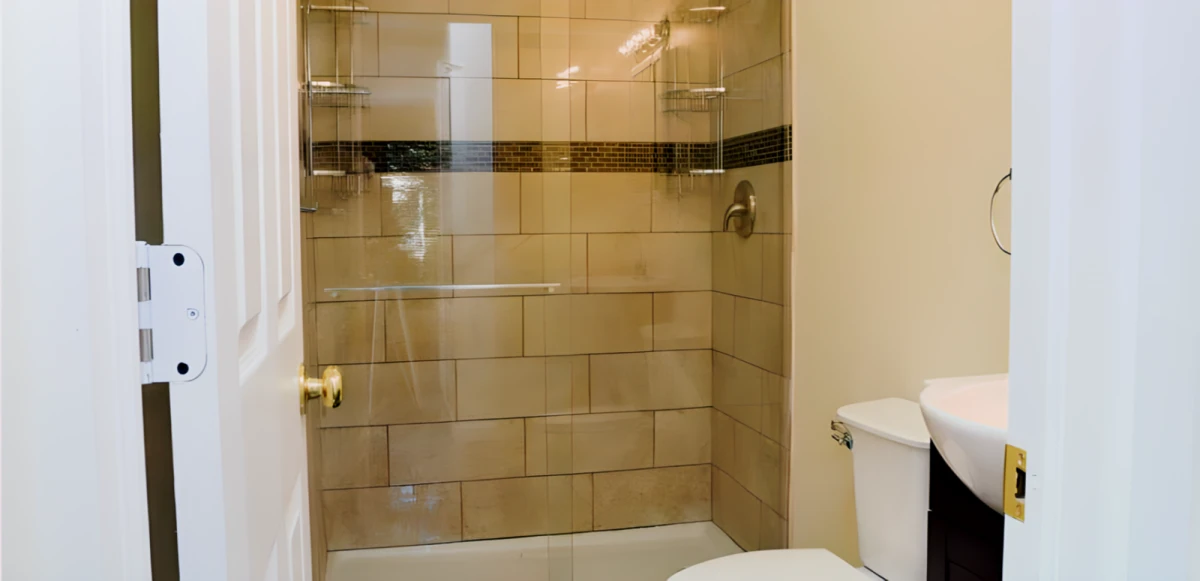 4 Bed 2 Bath Apartment 1