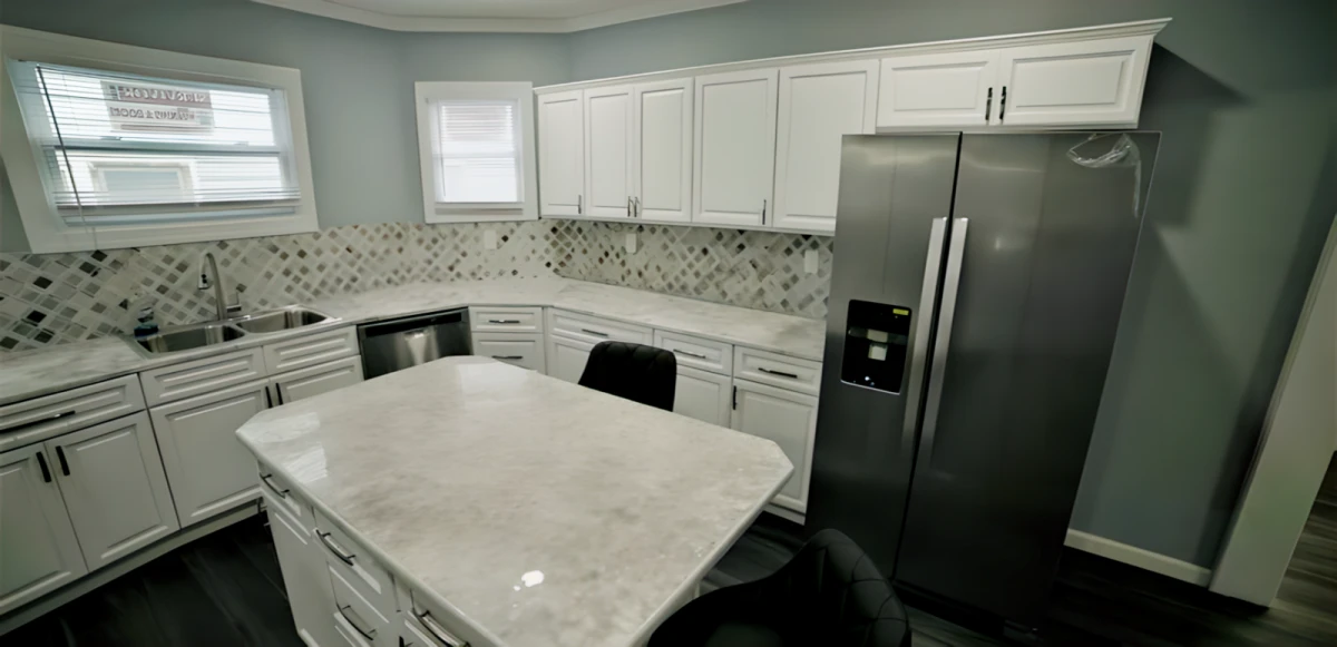 4 Bed 2.5 Bath Apartment 1