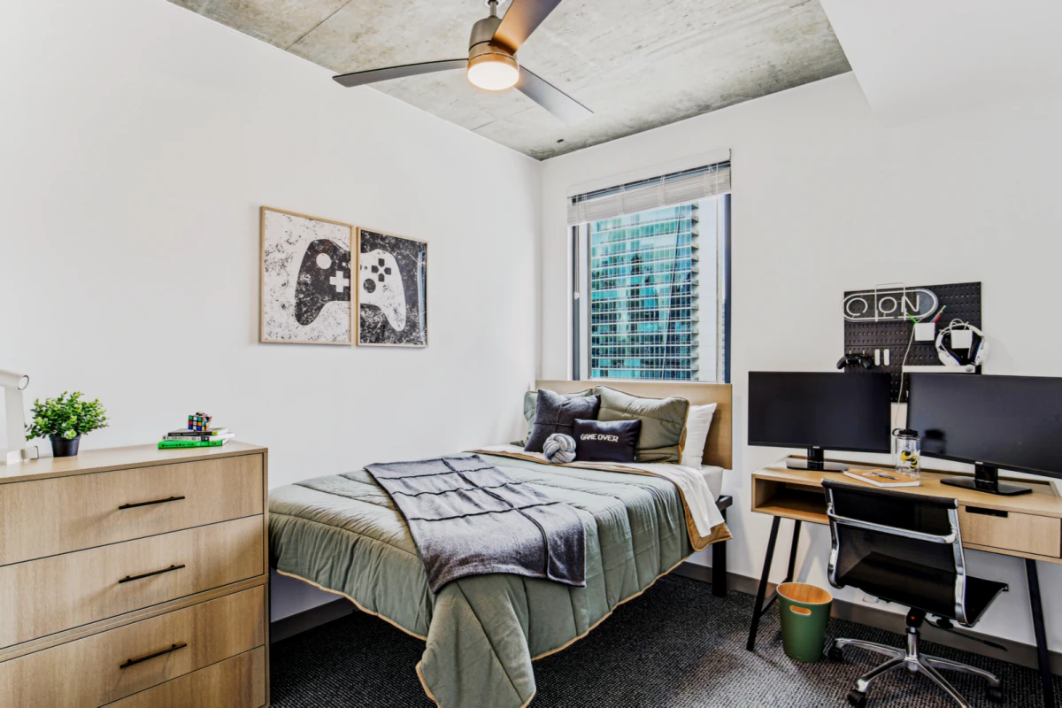 4BR/2BA - D1