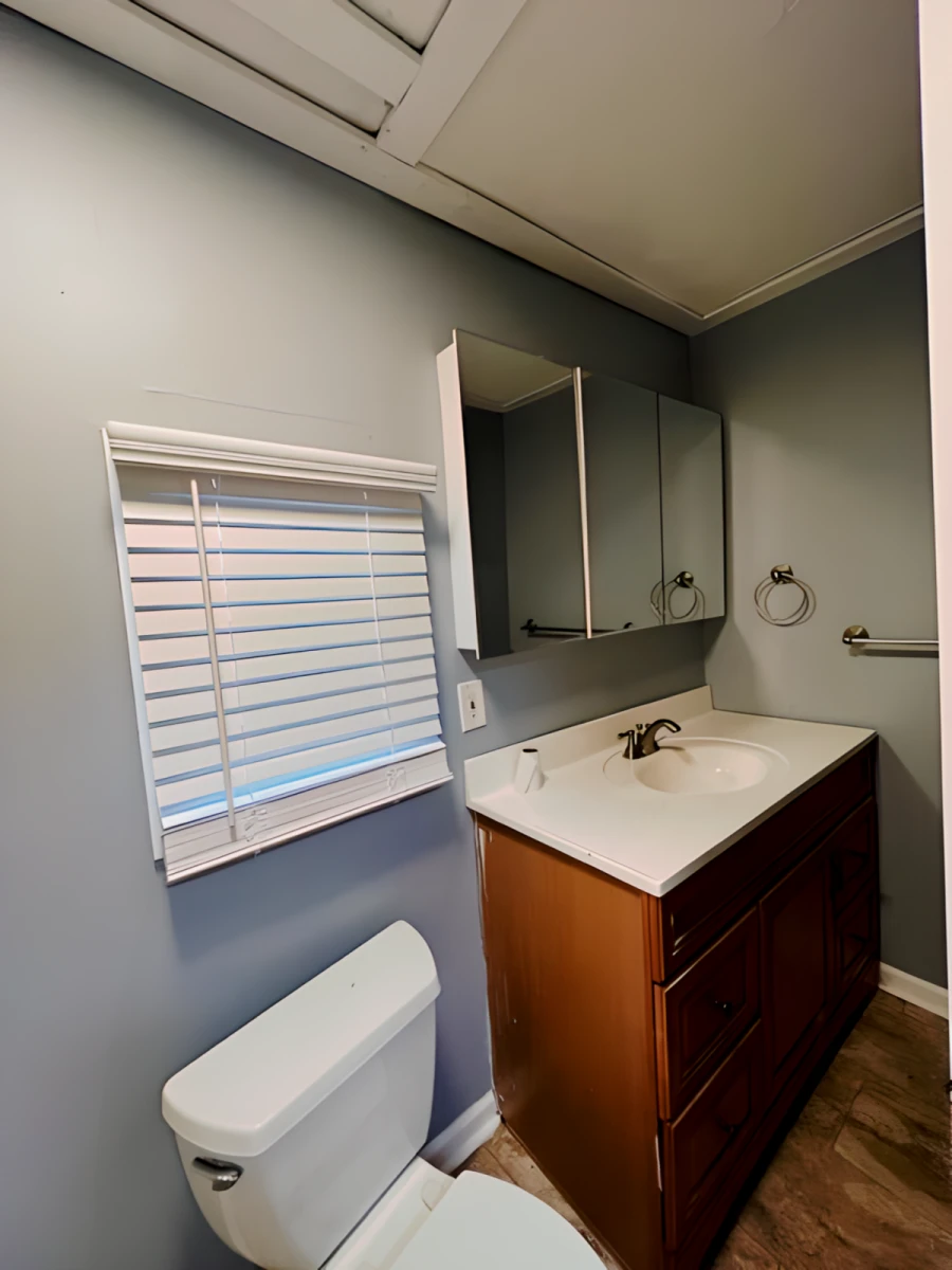 3 Bed 1 Bath Apartment 1