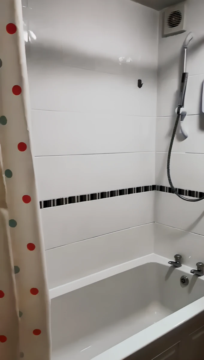 2 bedrooms 1 bathroom
