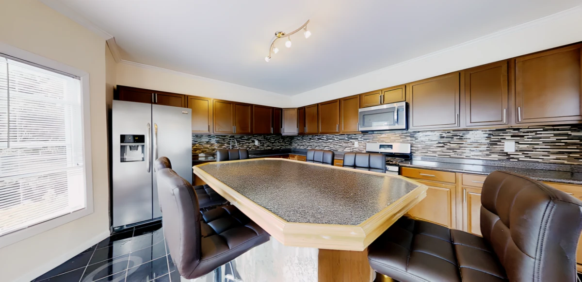 323 Lexington Ave Apartment 2