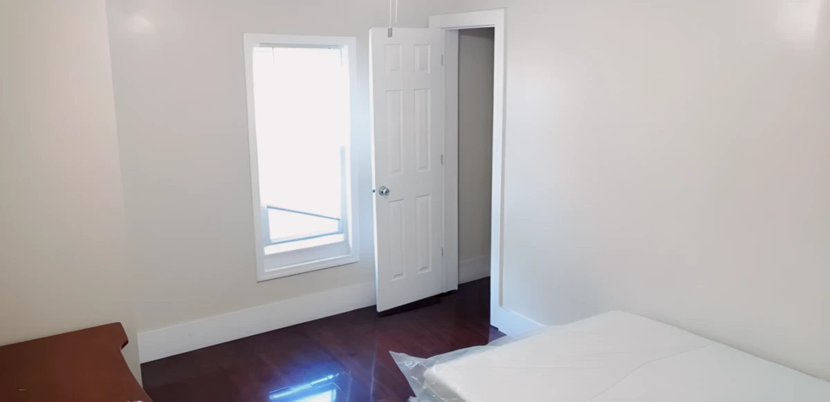 4 Bed 1.5 Bath