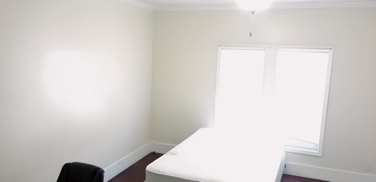 4 Bed 1.5 Bath