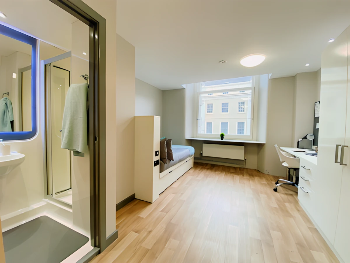 Ensuite Rooms view 4
