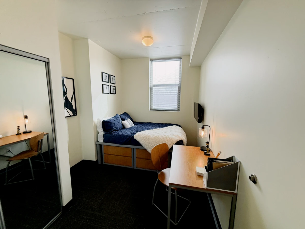 4 Rooms view 4