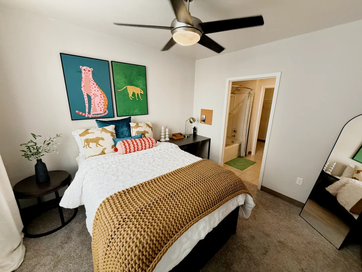 2 Bed 2 Bath Private