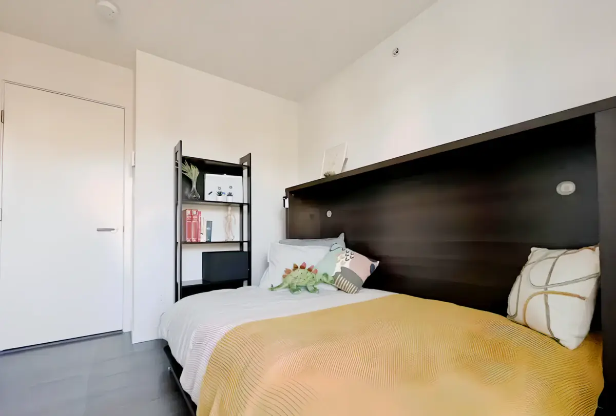 Private Rooms view 1