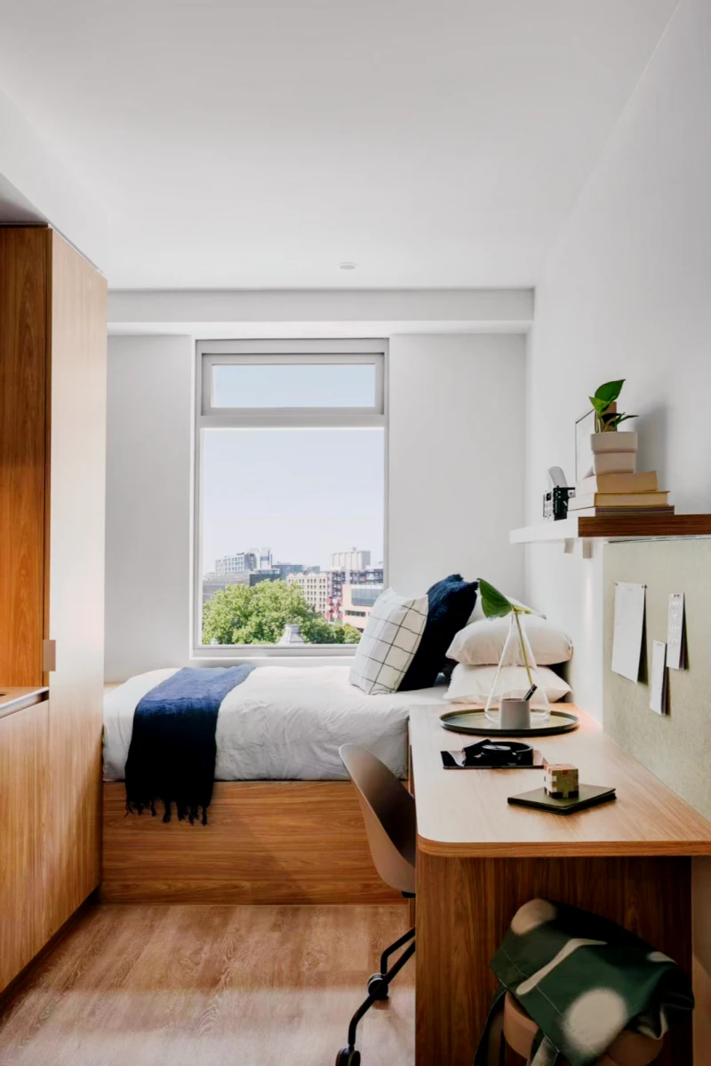 Journal Campus House