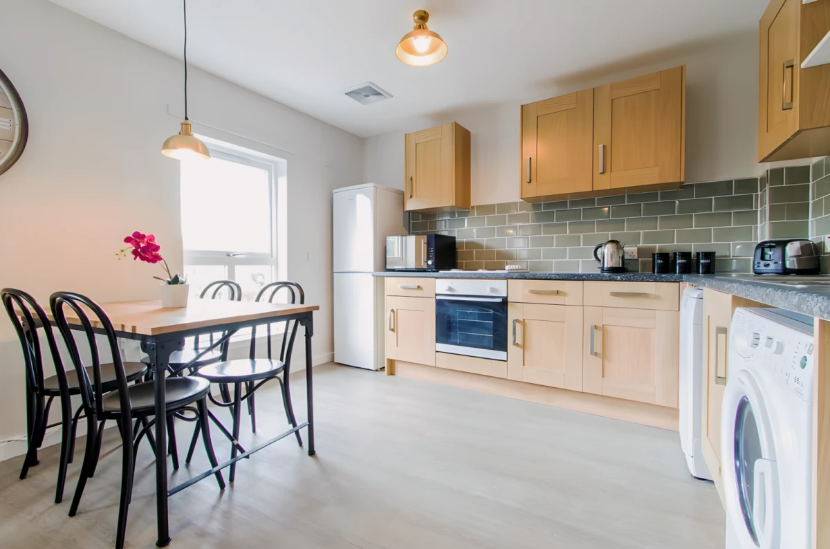 Flat 10, 6 Morrison Circus