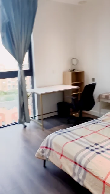 3 Bedroom 3 Bathroom Flat610