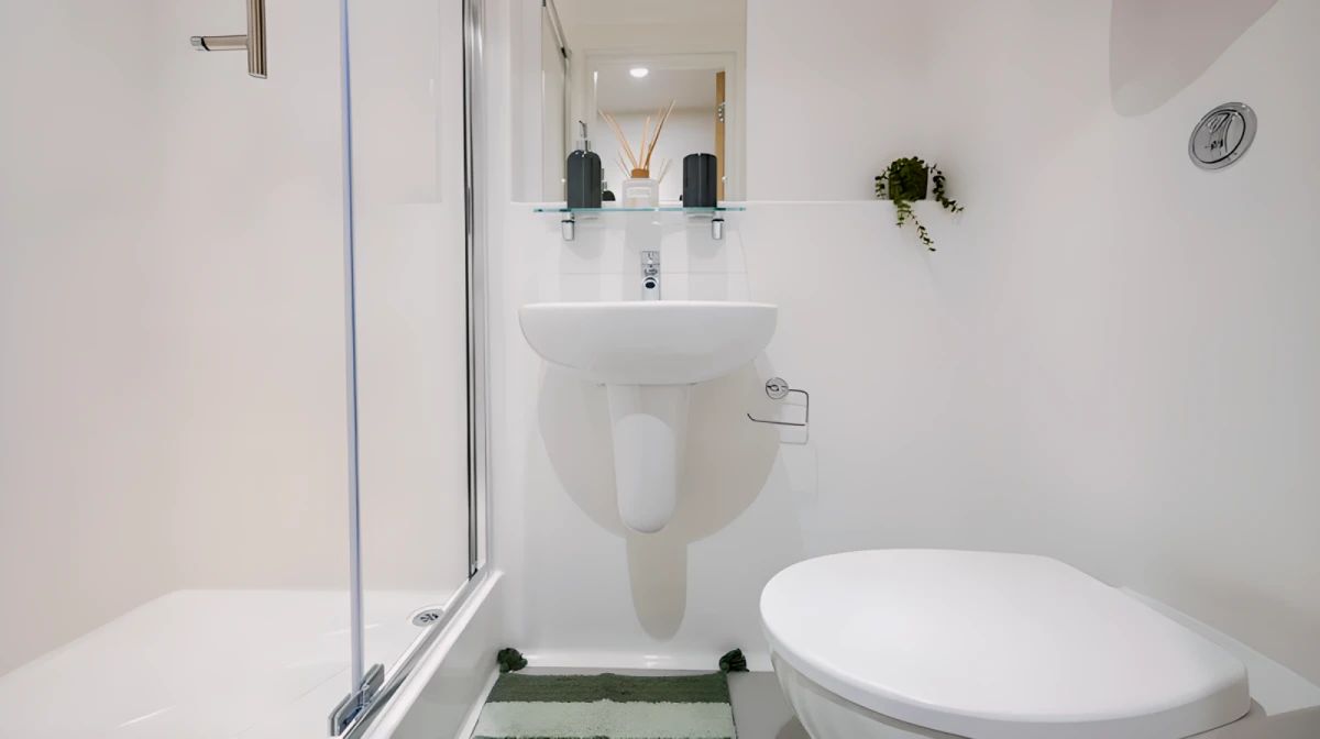 Classic En-suite Plus