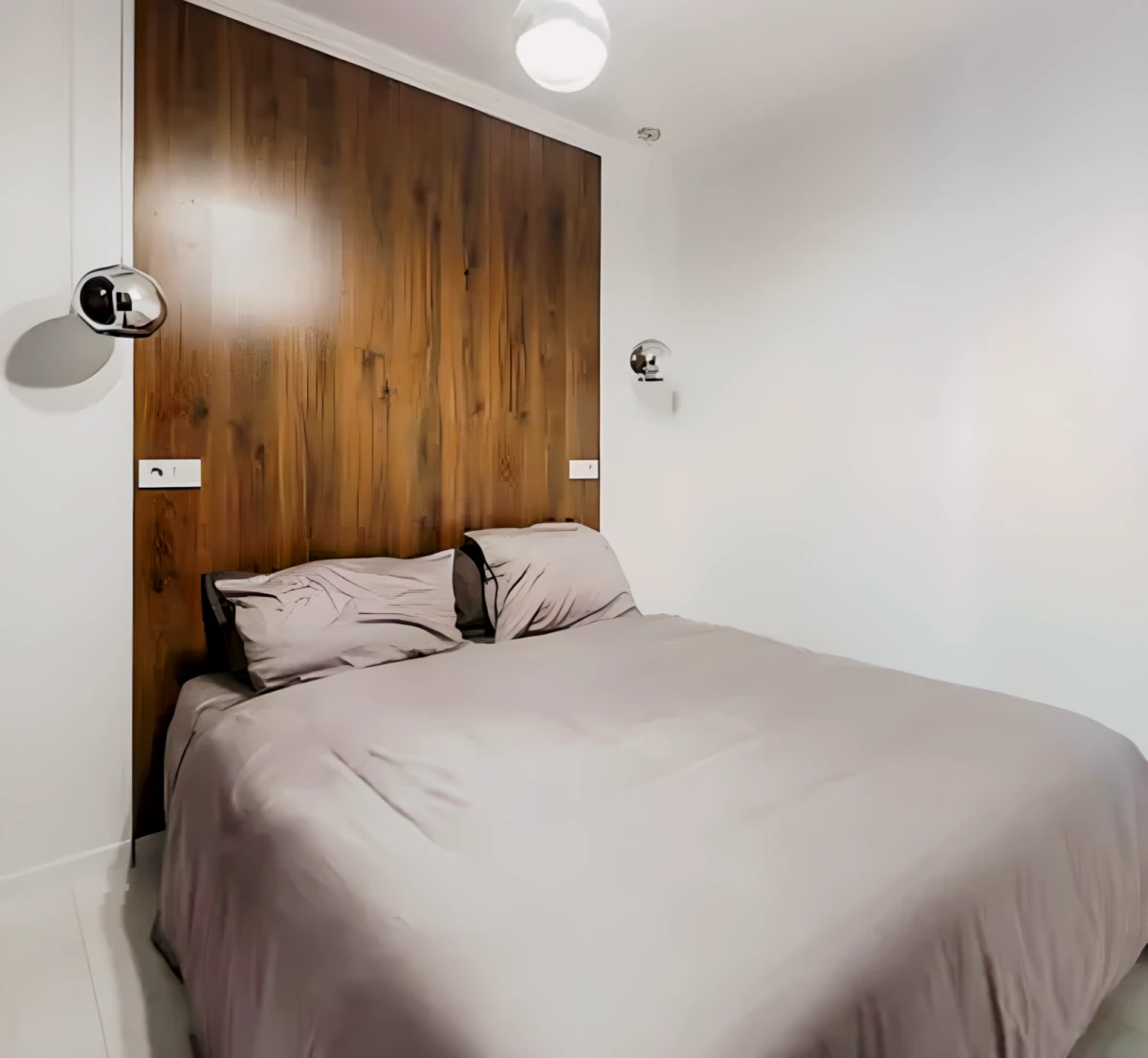 Compact Rooms view 1