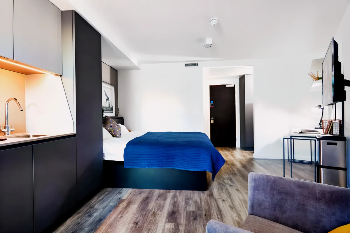 Ultimate Rooms view 1