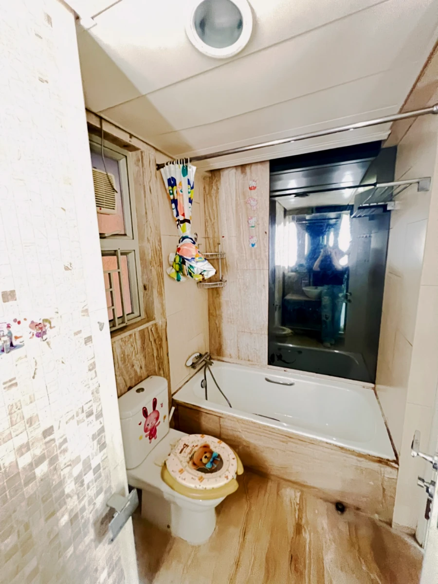 Room ND, 36/F, Block 3, Phase 2