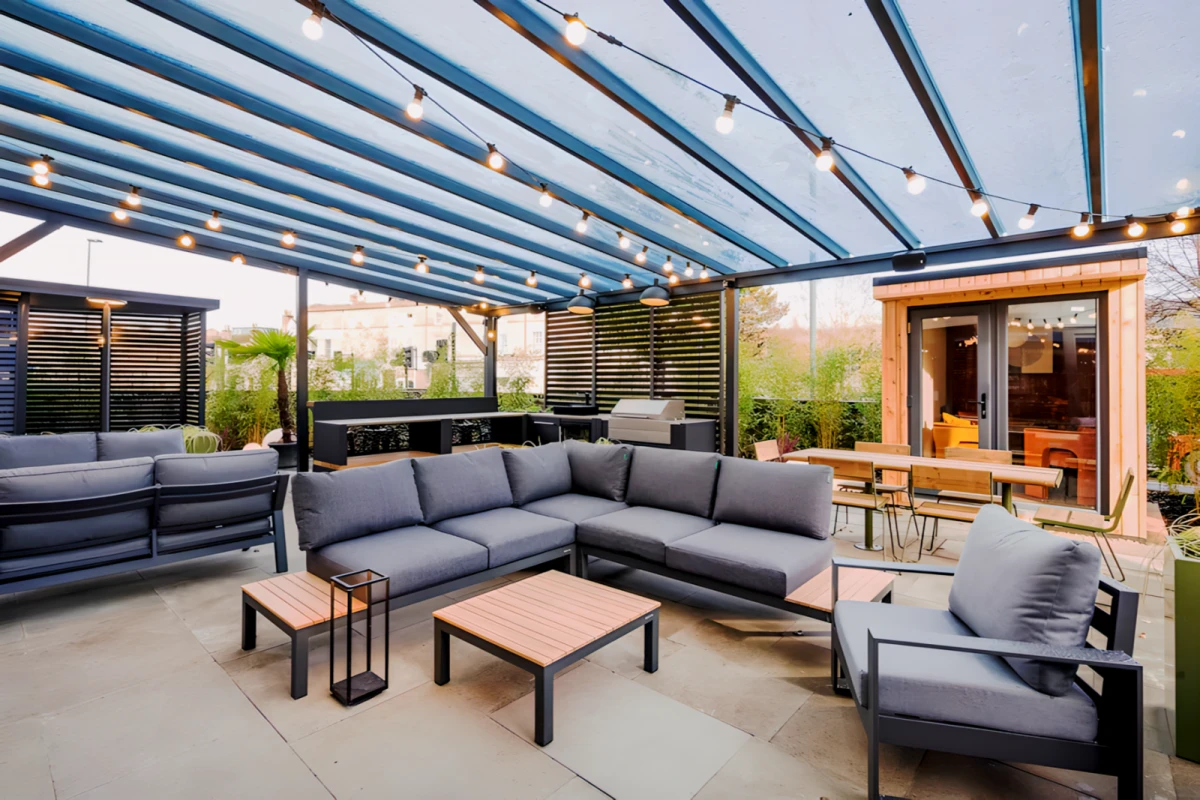Outdoor Features