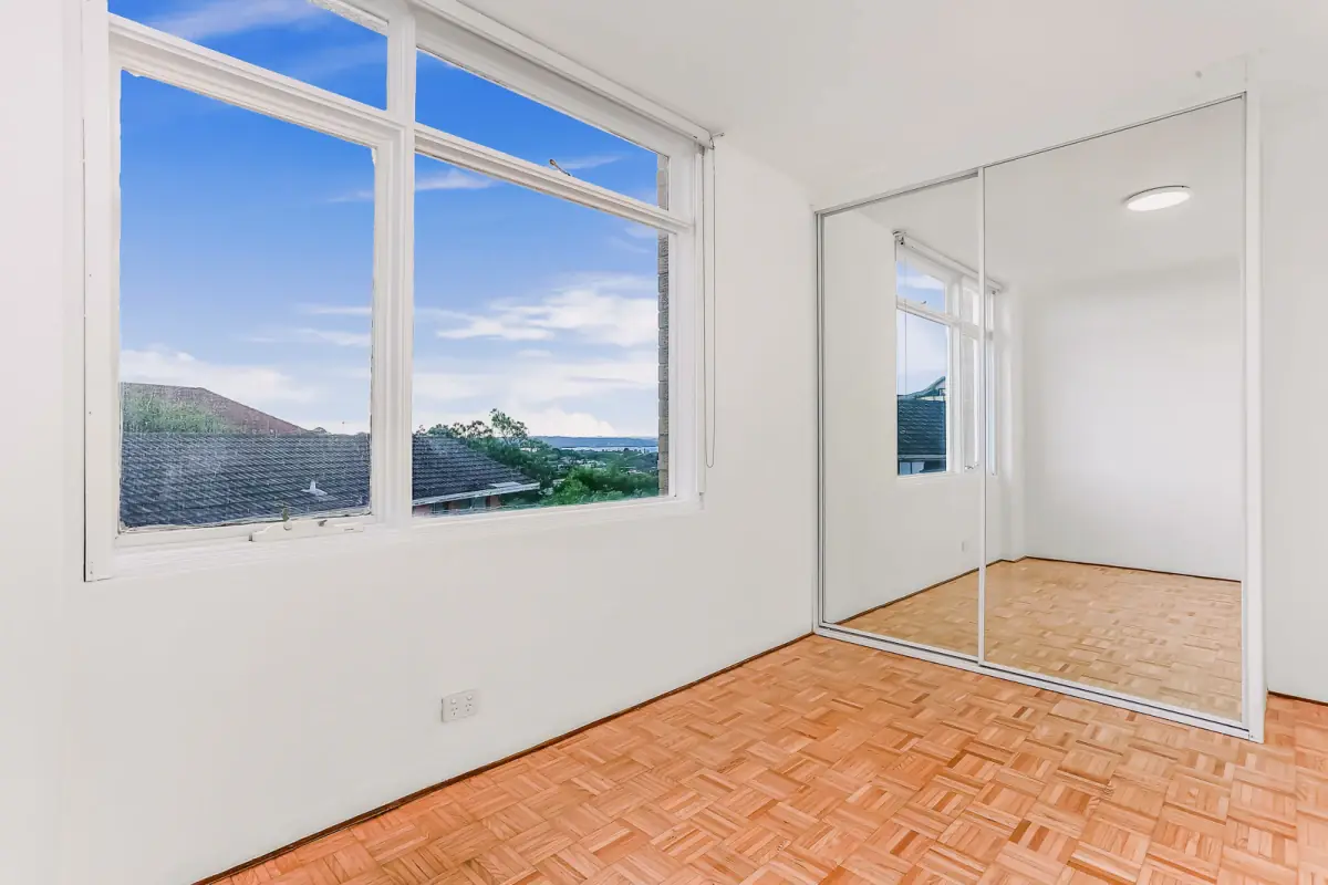3Bedrooms, 2Bathrooms
