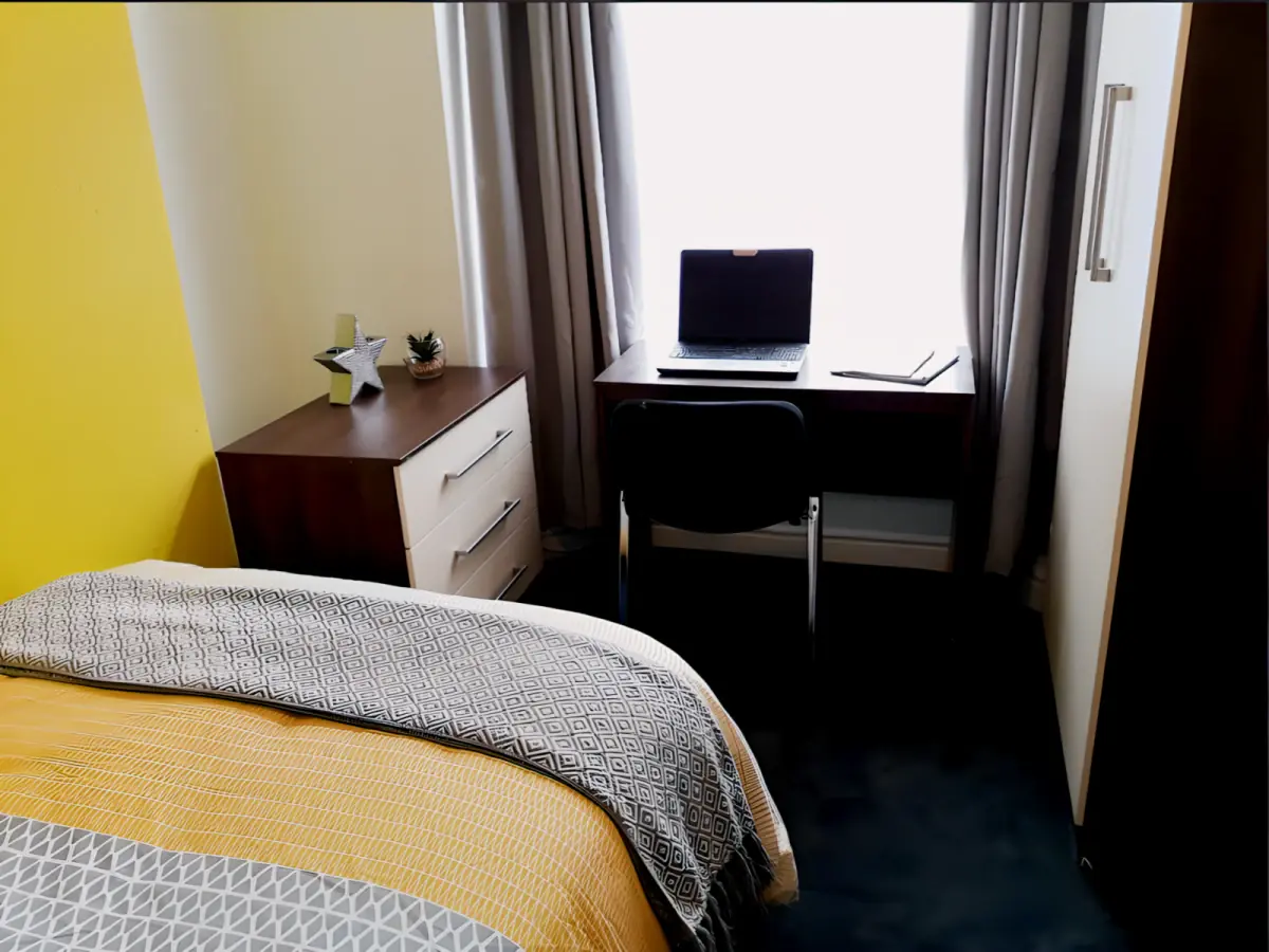 Ground floor Non En-suite