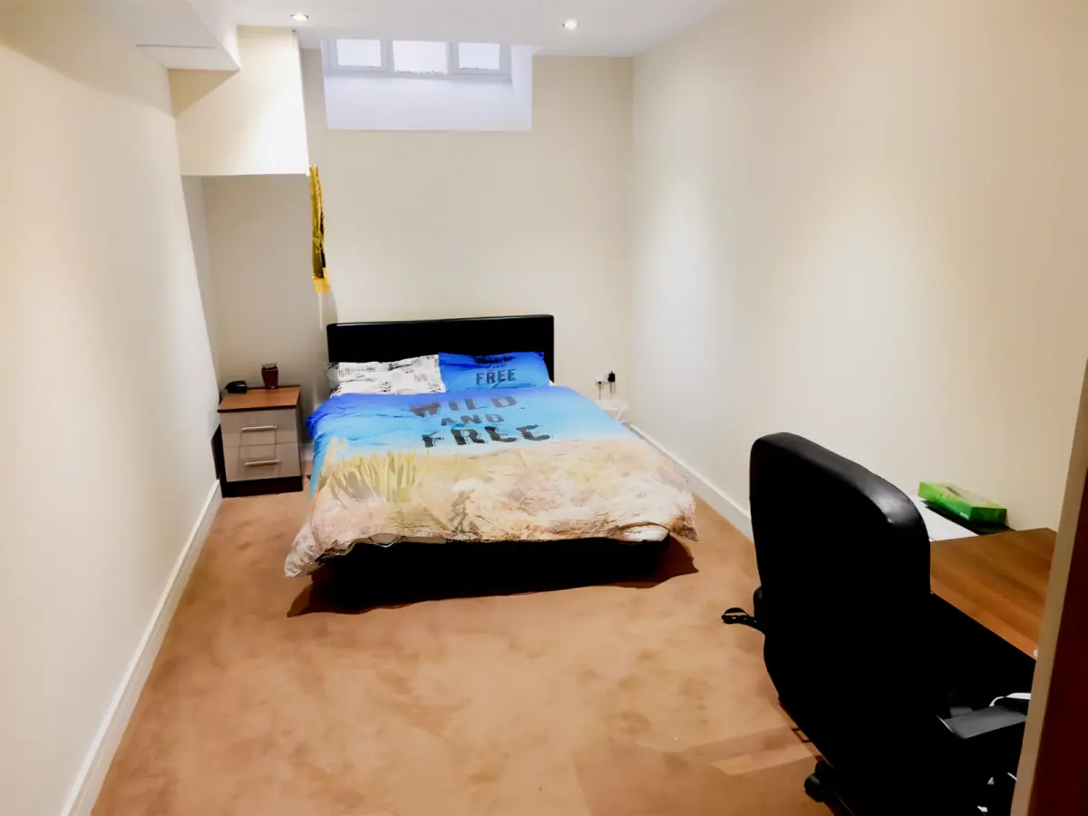 4 Bed 1 Bath
