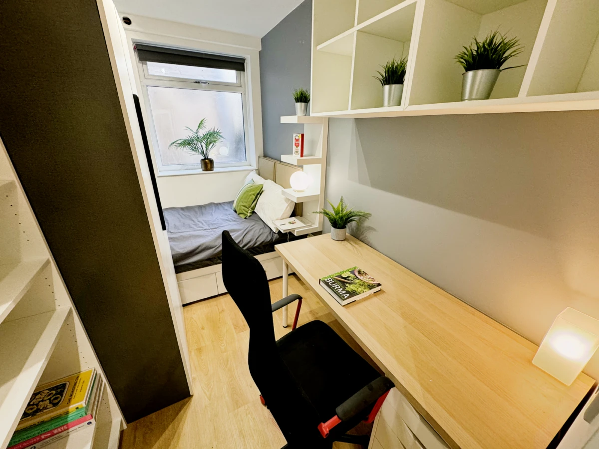 Ensuite