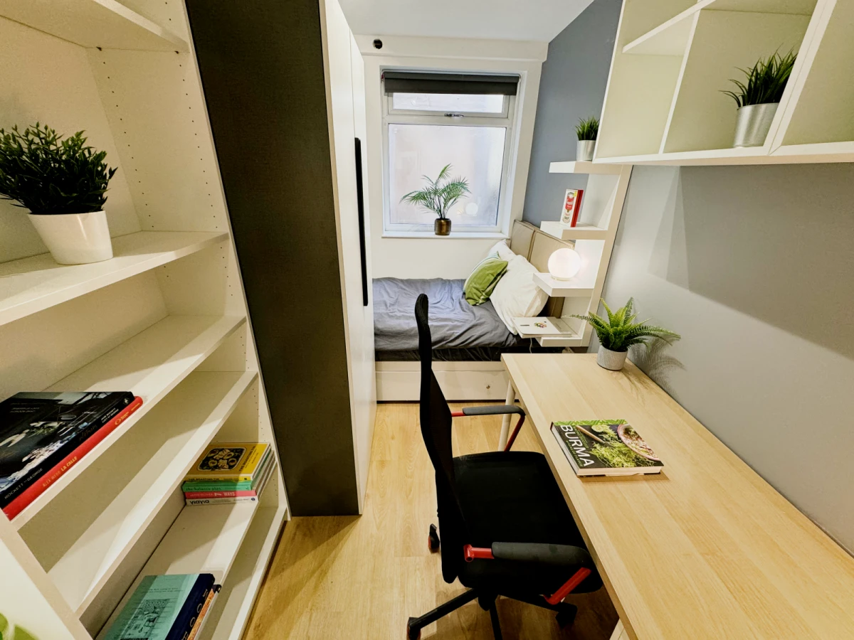 Ensuite