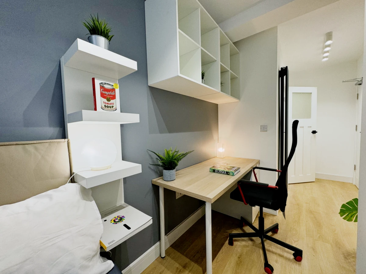 Ensuite