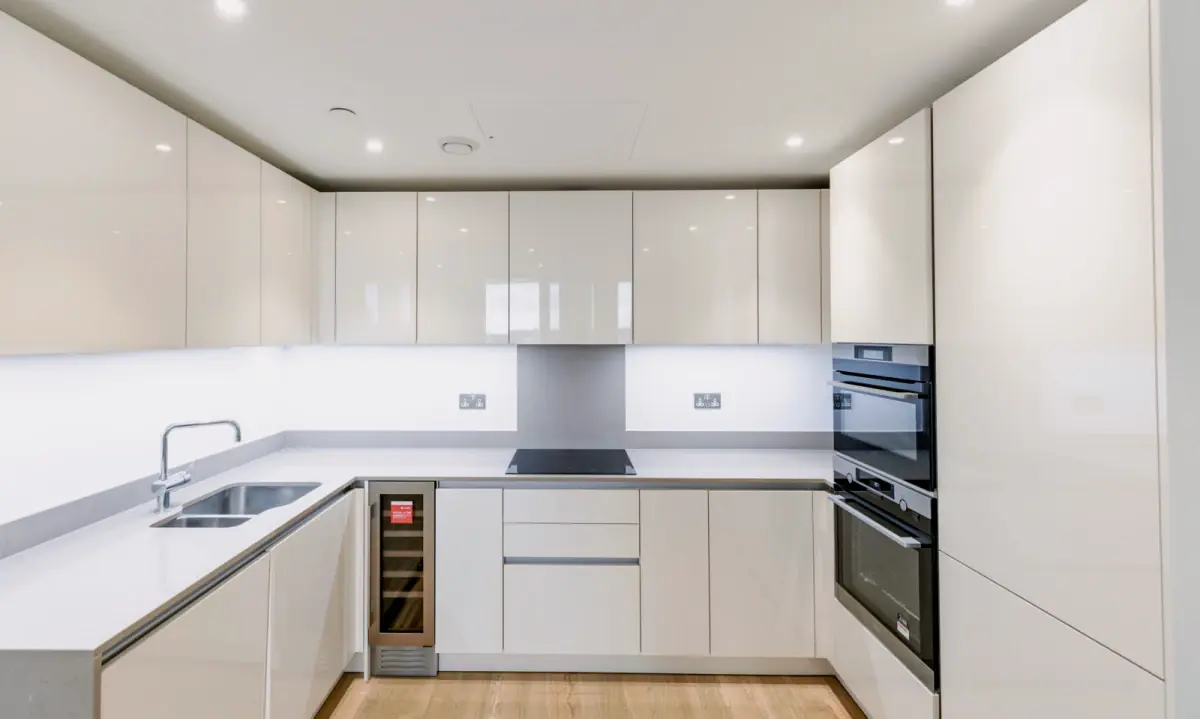 1 Bedroom 1 Bathroom Flat 80