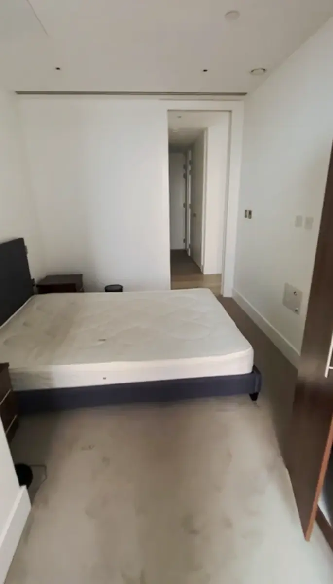 2 Bedroom 1 Bathroom Flat75