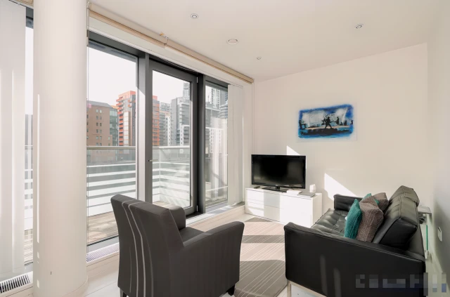 Studio Flat 222