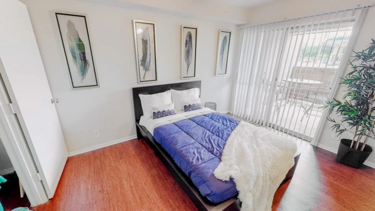 1 Rooms view 3