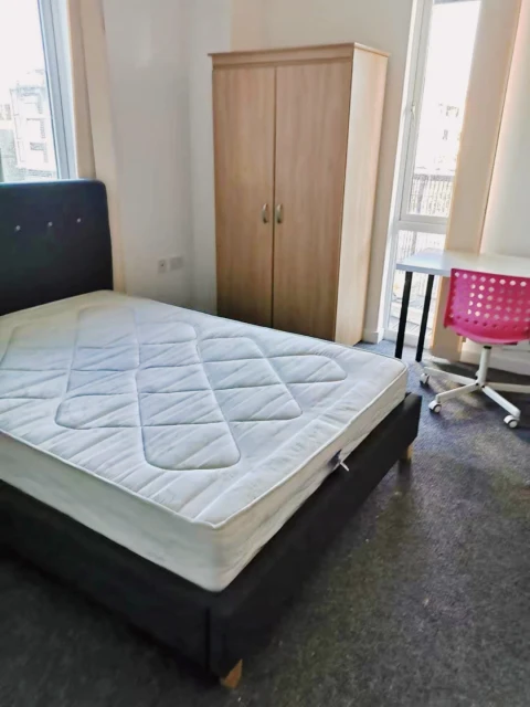Trinity Court, 11tc