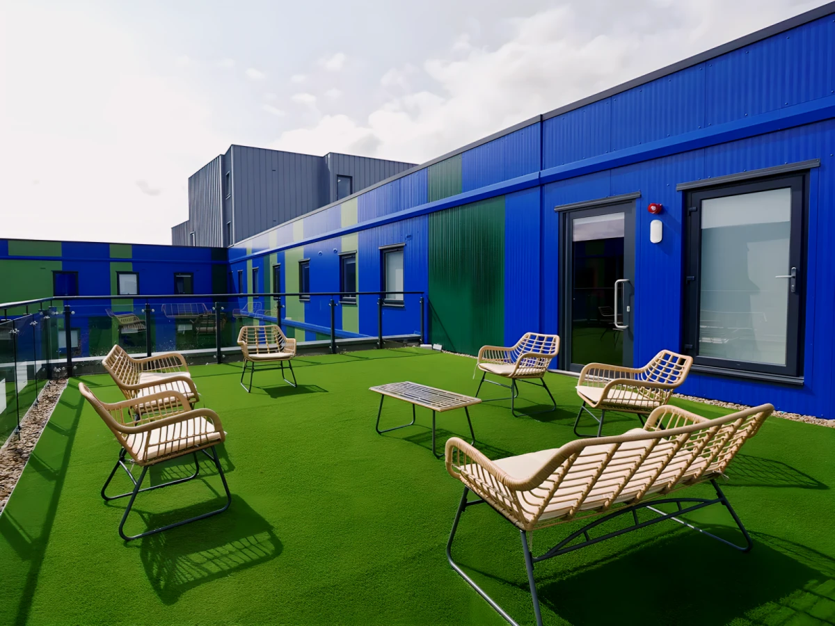 Outdoor Features
