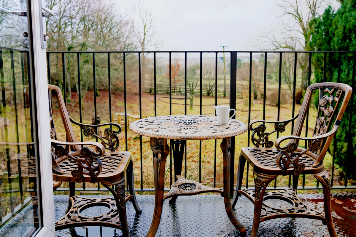 Outdoor Features