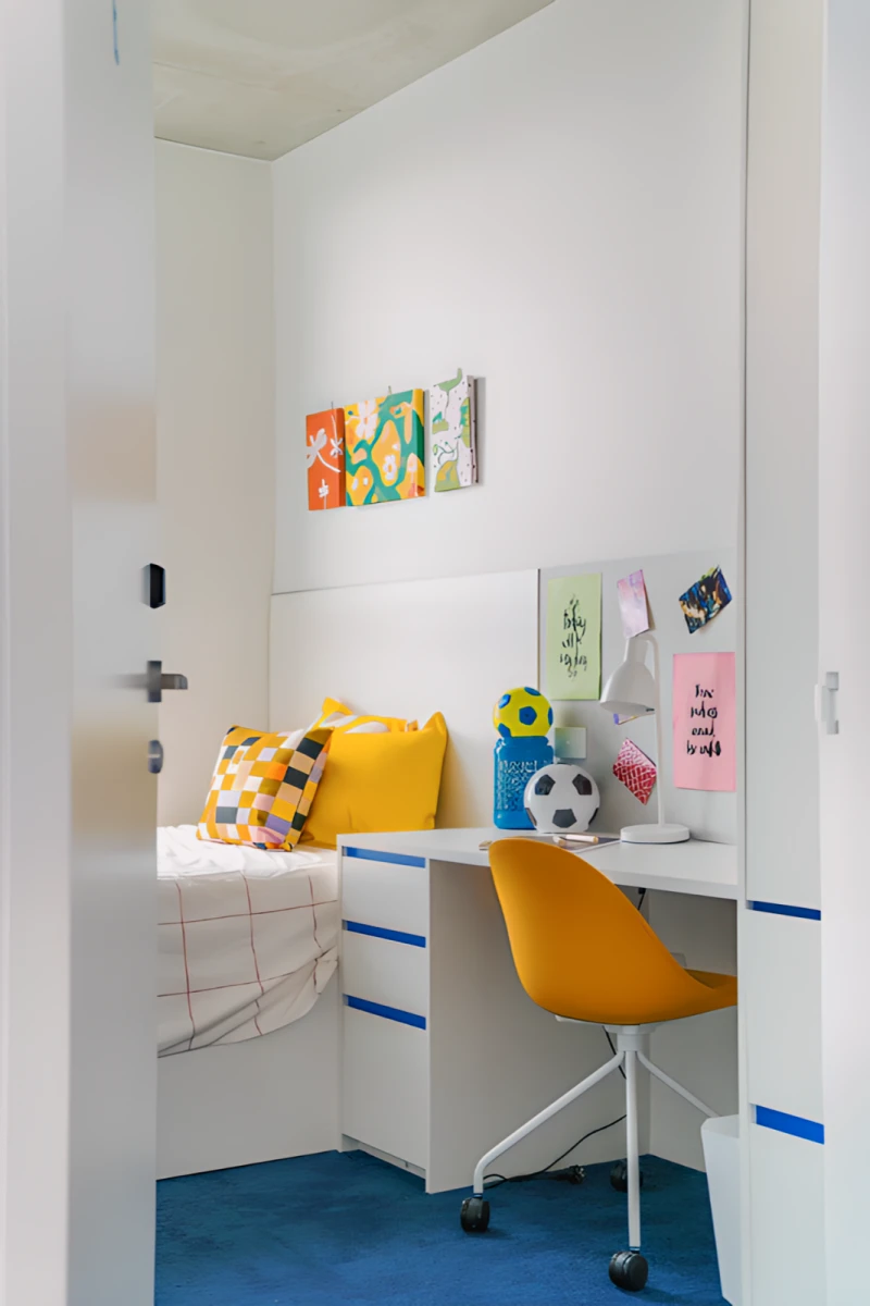 2 Rooms view 4