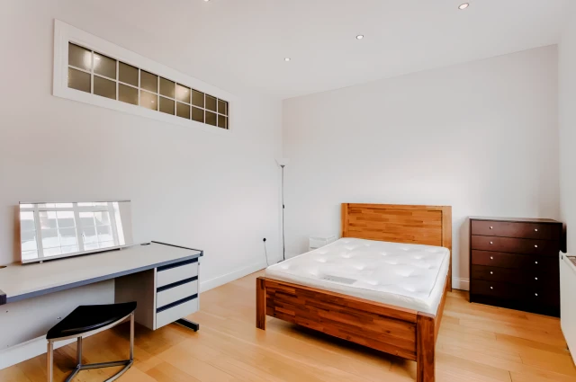 4 Bedroom 2 Bathroom