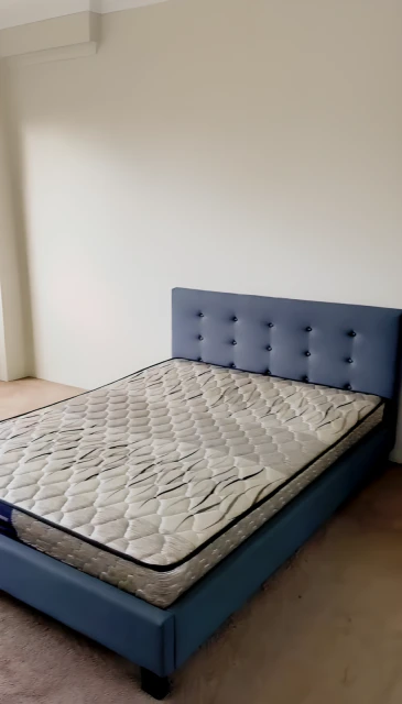 3 bed 2 bath-master room