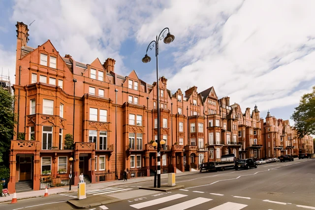 Pont Street, Knightsbridge