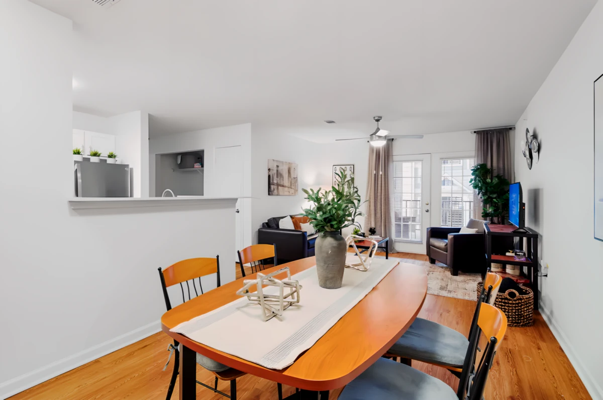 4 Bed 4 Bath