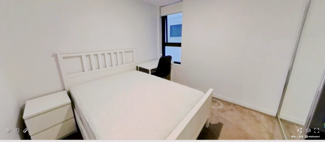 1 Elouera St
