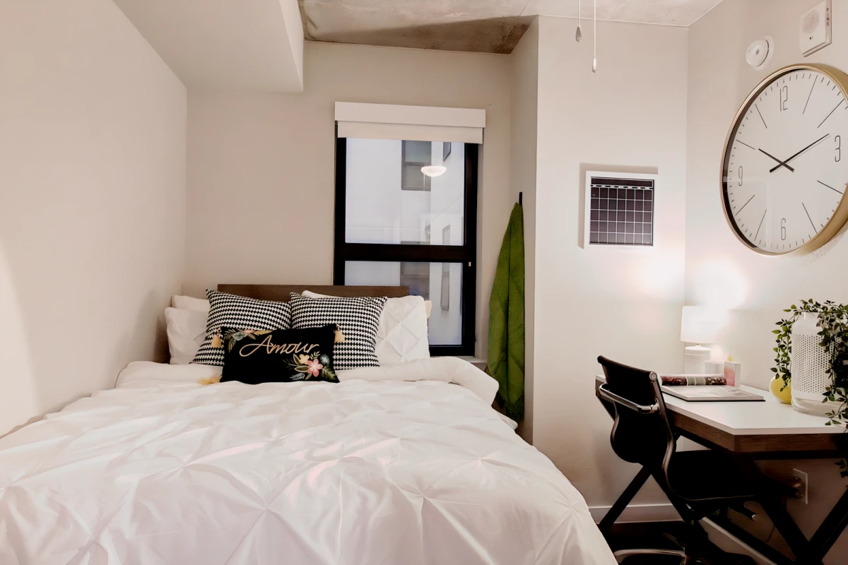 1 Rooms view 1