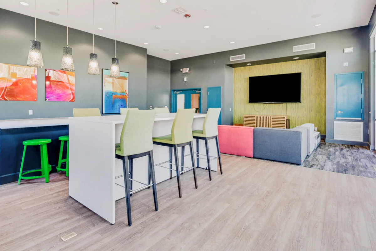 Sol Apartments