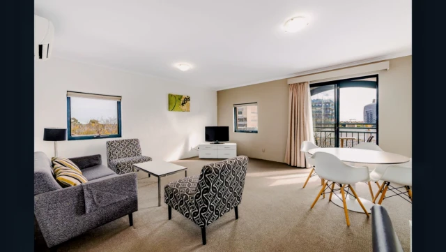2 Bedroom